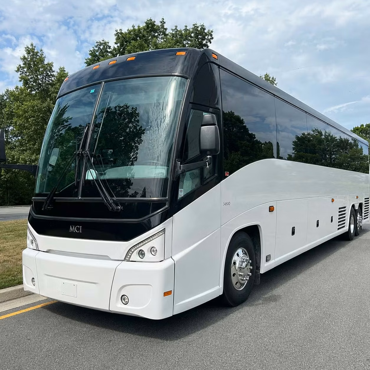 wauwatosa 15 to 50 passenger party buses for concert nights out in wauwatosa