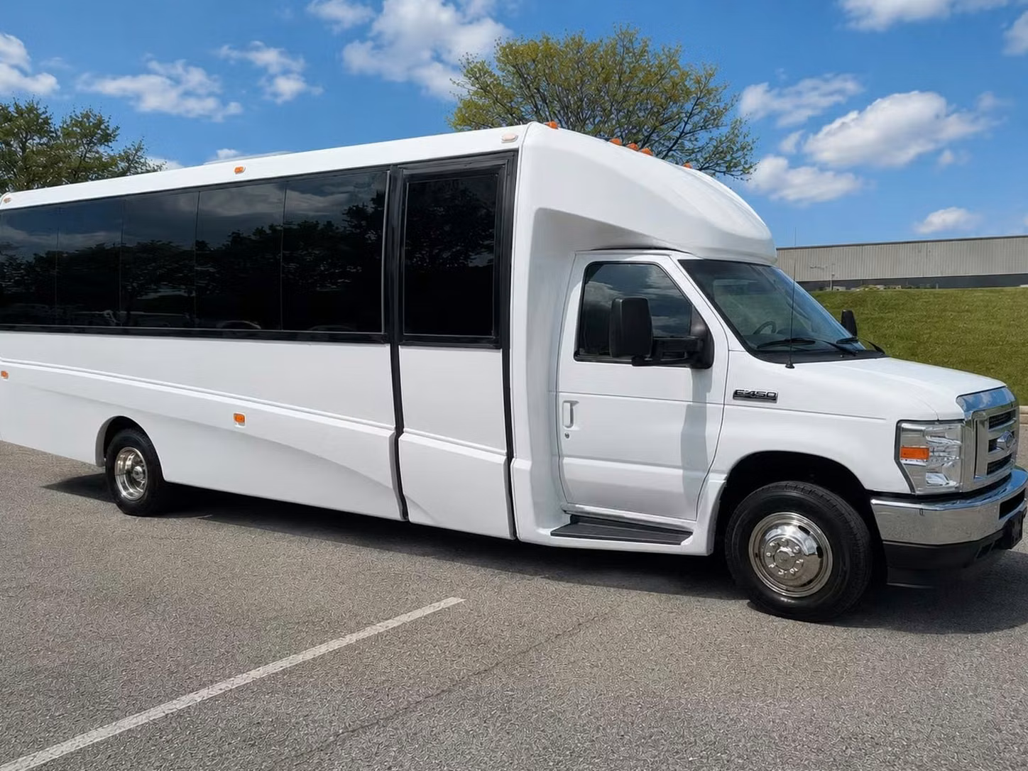 wauwatosa 20 passenger minibus rental