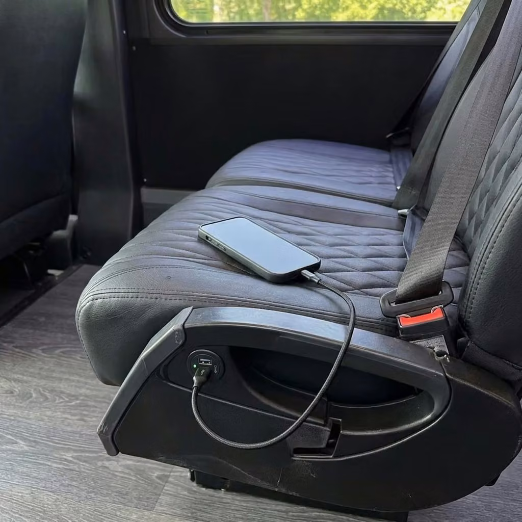 wauwatosa 20 passenger minibus usb charging