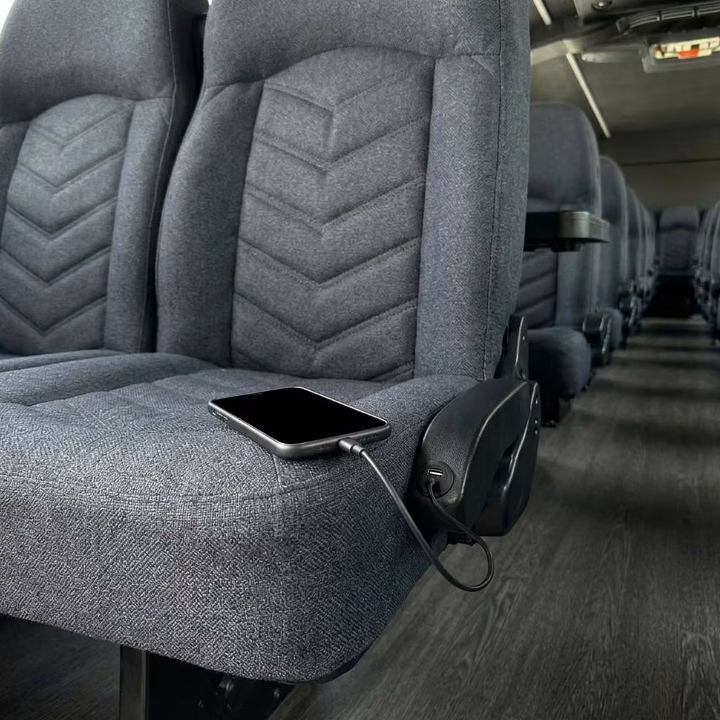wauwatosa 25 passenger minibus usb charging