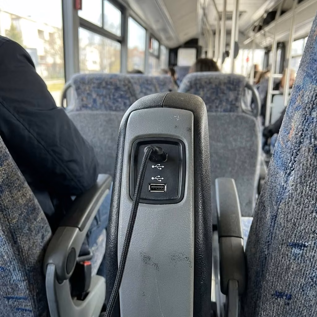 wauwatosa 28 passenger minibus usb charging
