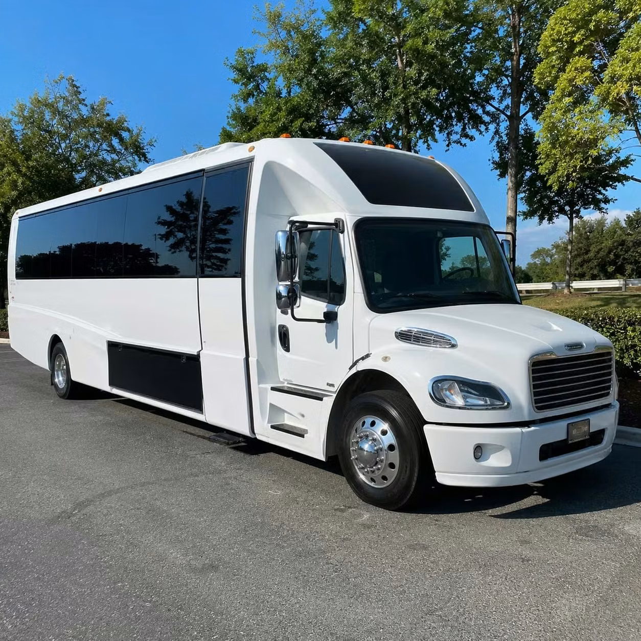 wauwatosa party bus rental