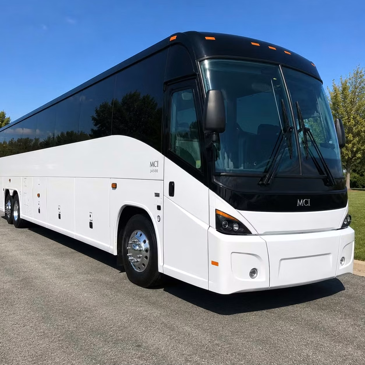 wauwatosa private airport shuttles for wauwatosa business trips