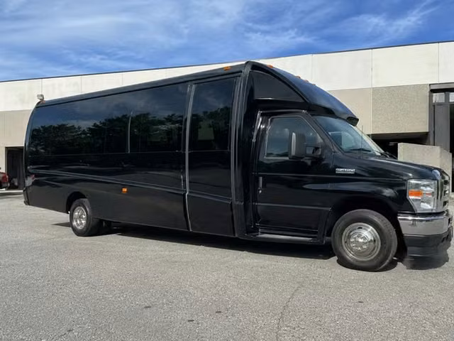 wauwatosa charter bus rentals